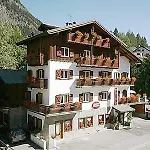 Checrouit Aparthotel Courmayeur