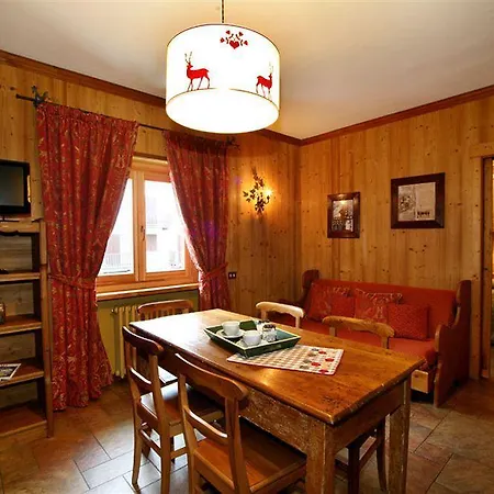 Checrouit Hotel apartamentowy 3*