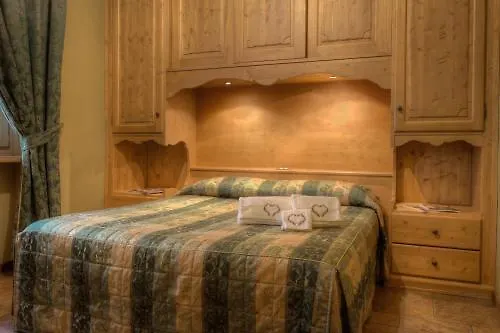 Checrouit Aparthotel Courmayeur