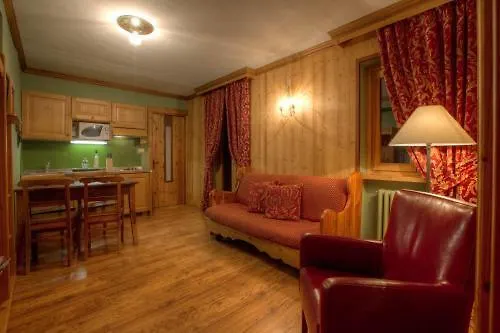 Aparthotel Checrouit 3*