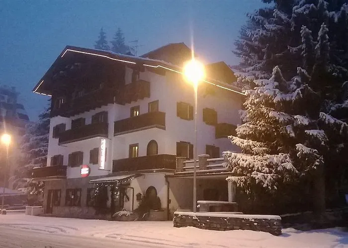 Checrouit 3* Курмайор