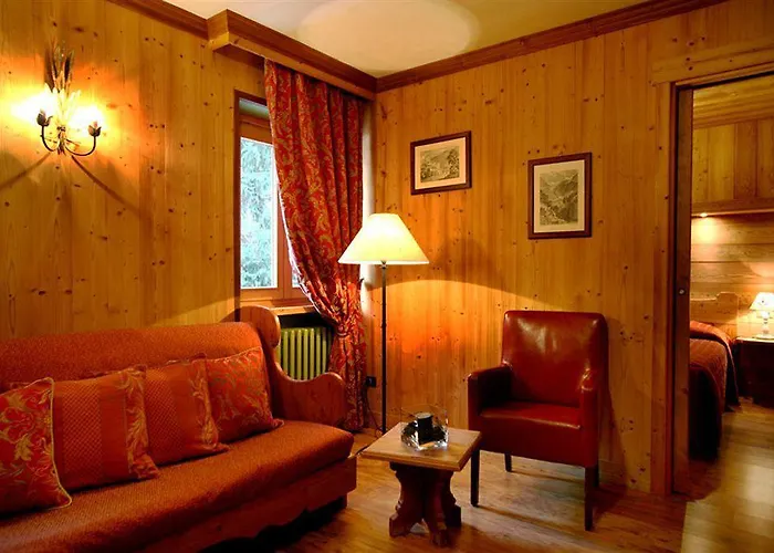 Checrouit Aparthotel