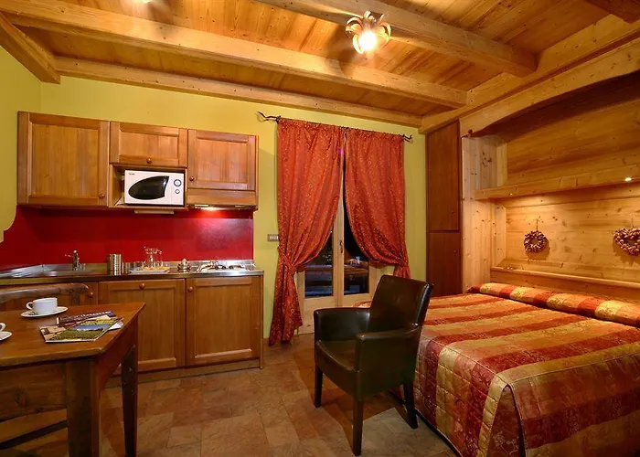 Checrouit Aparthotel