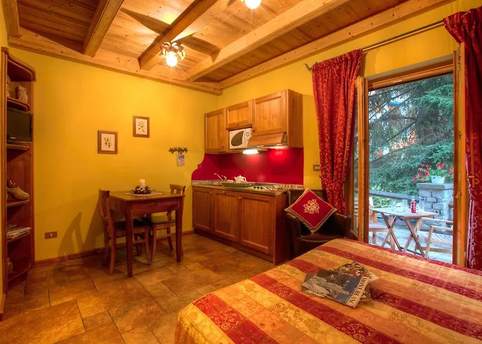 Ξενοδοχείο με διαμερίσματα Checrouit 3*