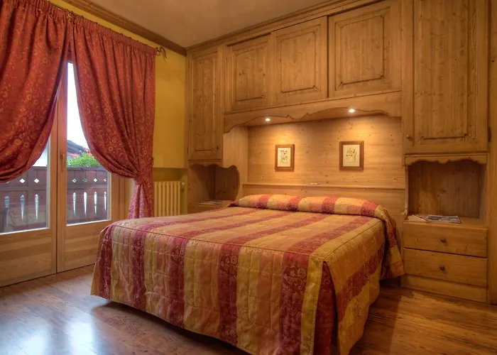 Checrouit Aparthotel