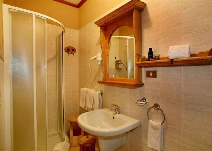 Checrouit Aparthotel Courmayeur